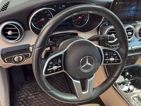 Used 2020 Mercedes-Benz GLC 300 4MATIC image 12