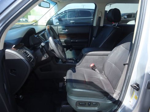 Used 2019 Ford Flex Limited FWD image 9