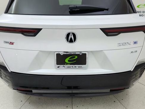 Used 2024 Acura ZDX Type S image 11