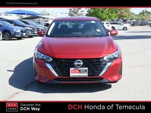 Used 2025 Nissan Sentra SV FWD image 2