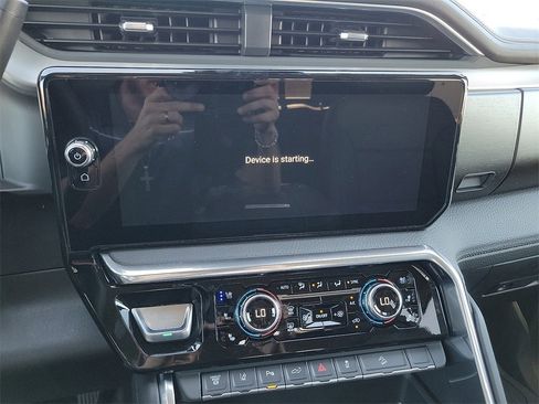 New 2026 GMC Sierra 3500 Denali w/ Denali Reserve Package image 22