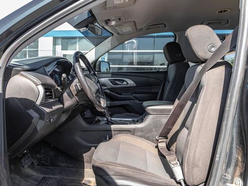 Used 2018 Chevrolet Traverse LT FWD image 7