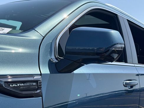 New 2026 GMC Yukon Denali Ultimate AWD/4WD image 13