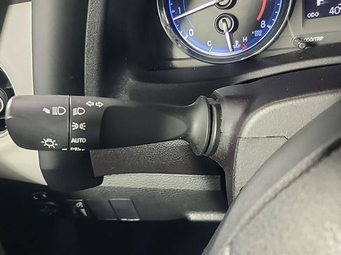 Used 2019 Toyota Corolla LE FWD image 26
