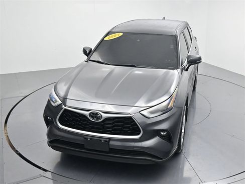 Used 2023 Toyota Highlander L image 49