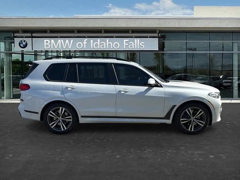 Used 2021 BMW X7 xDrive40i w/ M Sport Package AWD/4WD image 8