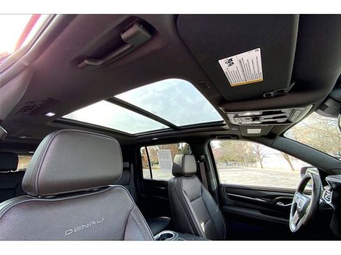 Used 2023 GMC Yukon XL Denali w/ Max Trailering Package image 24