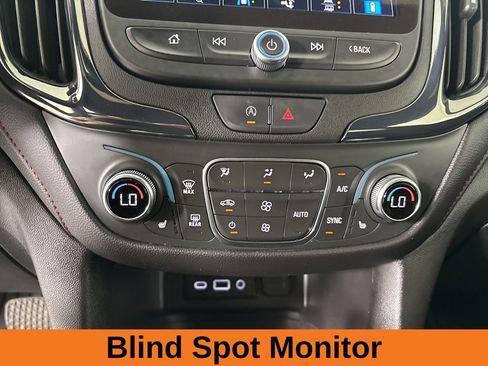 Used 2024 Chevrolet Equinox RS w/ RS Leather Package image 17