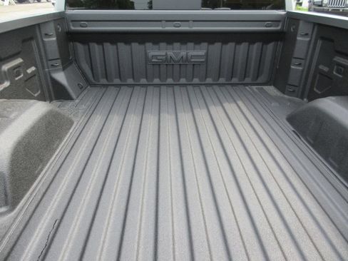 New 2026 GMC Sierra 1500 AT4 w/ AT4 Premium Package AWD/4WD image 7