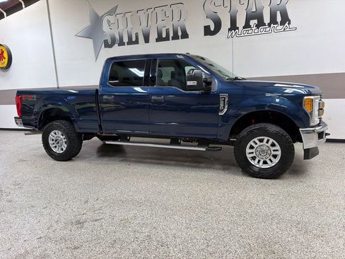 Used 2017 Ford F250 XLT w/ XLT Value Package AWD/4WD image 29