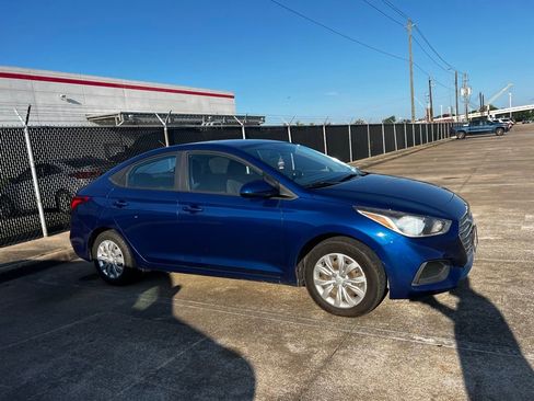 Used 2019 Hyundai Accent SE FWD image 4
