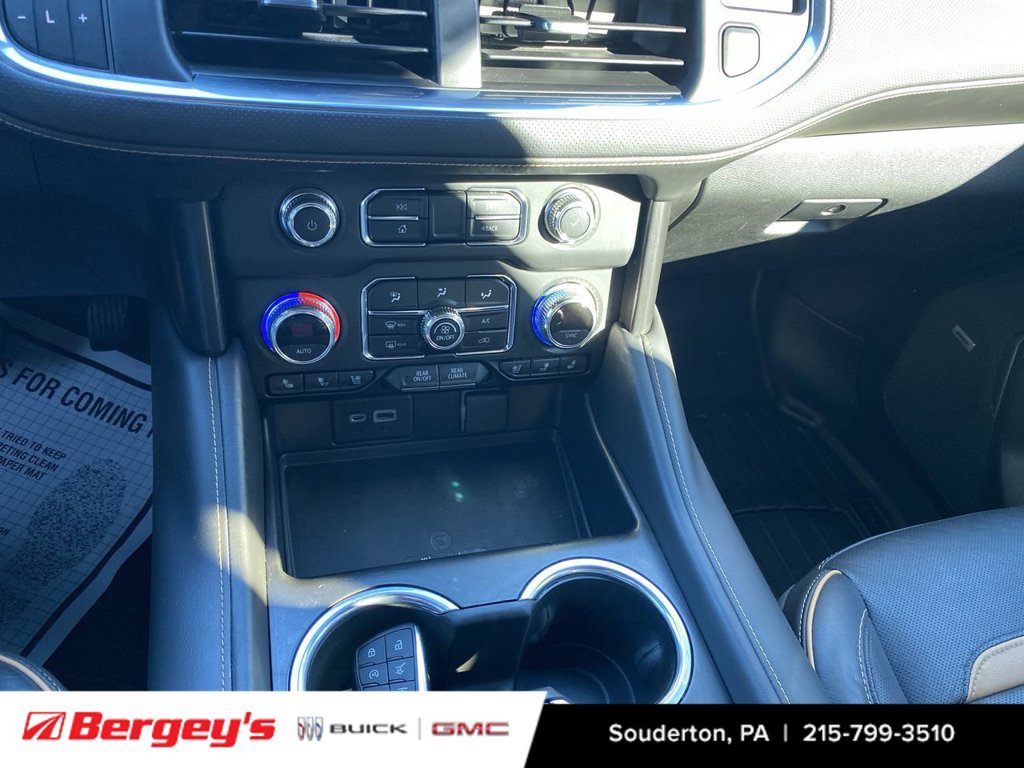 Used 2021 GMC Yukon XL AT4 w/ AT4 Premium Plus Package AWD/4WD image 39