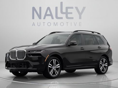 Used 2023 BMW X7 xDrive40i w/ Executive Package AWD/4WD image 1