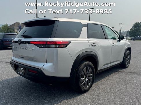 Used 2023 Nissan Pathfinder S AWD/4WD image 7