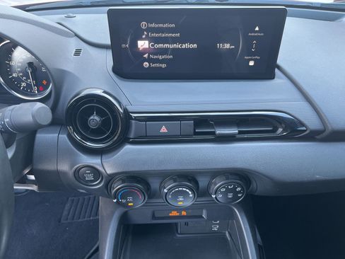 Used 2024 MAZDA MX-5 Miata Sport RWD image 20