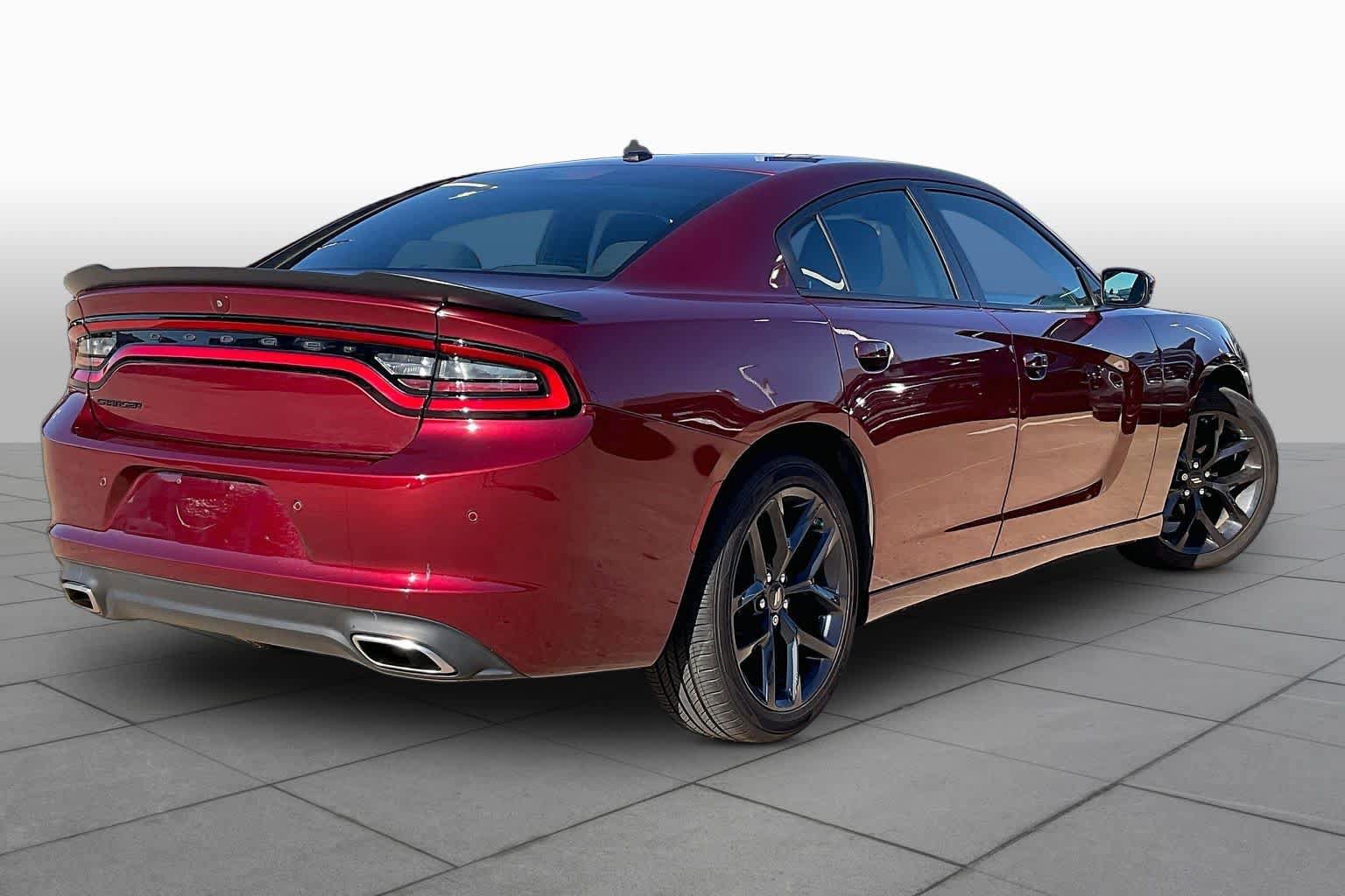 Used 2022 Dodge Charger SXT w/ Blacktop Package RWD image 14