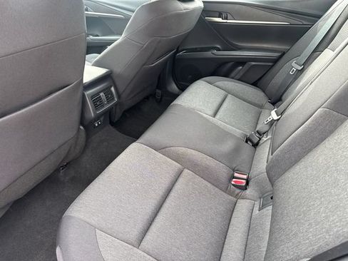 Used 2025 Toyota Camry LE AWD/4WD image 16