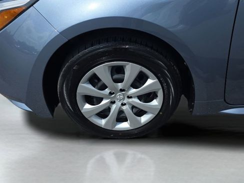 Used 2025 Toyota Corolla LE image 10