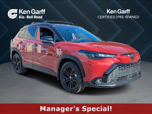 Used 2024 Toyota Corolla Cross SE w/ Moonroof Package image 1