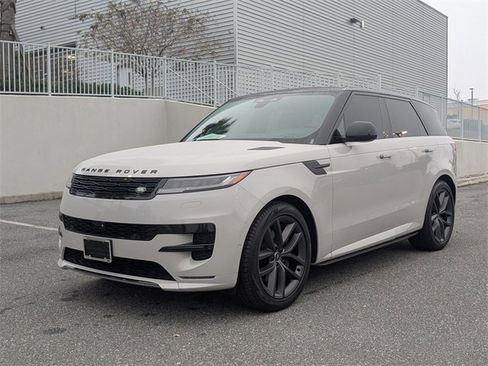 Used 2024 Land Rover Range Rover Sport Dynamic SE image 1
