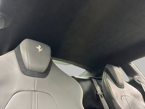 Used 2023 Ferrari Roma RWD image 13