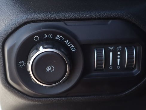 Used 2018 Jeep Wrangler Unlimited Sport AWD/4WD image 21