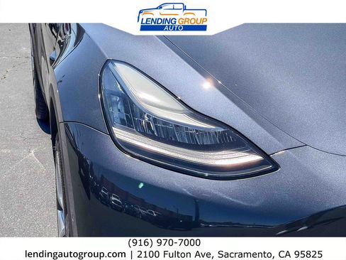 Used 2021 Tesla Model Y 2WD image 7