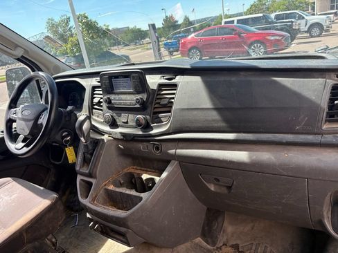 Used 2020 Ford Transit 250 Medium Roof RWD image 27
