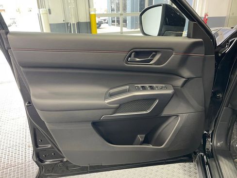 New 2026 Nissan Pathfinder Rock Creek image 18