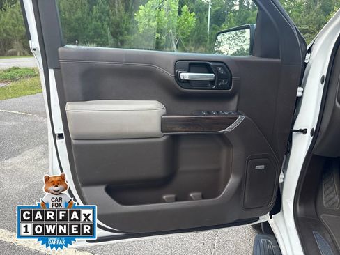 Used 2021 GMC Sierra 1500 SLT w/ SLT Premium Plus Package AWD/4WD image 2