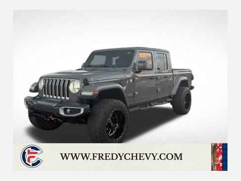 Used 2020 Jeep Gladiator Overland AWD/4WD image 1