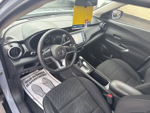 Used 2021 Nissan Kicks SV FWD image 11