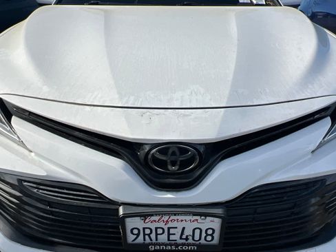 Used 2020 Toyota Camry LE image 12