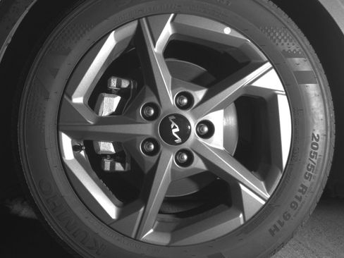 Used 2025 Kia K4 LXS image 12