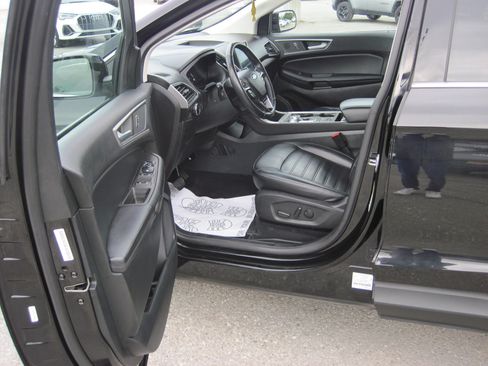 Used 2024 Ford Edge SEL AWD/4WD image 12