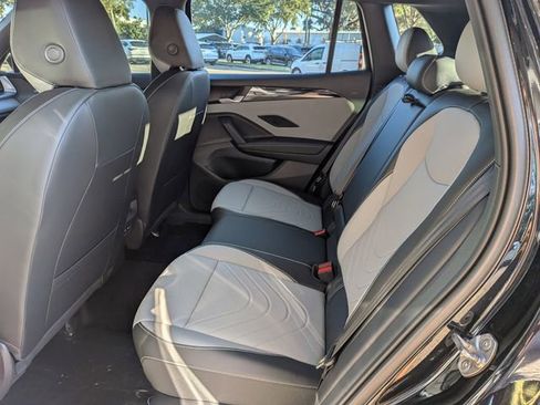 New 2026 Volkswagen Tiguan SE R-Line image 14