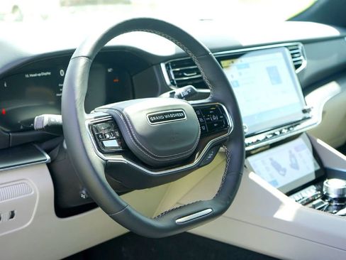 New 2026 Jeep Grand Wagoneer L Summit AWD/4WD image 9