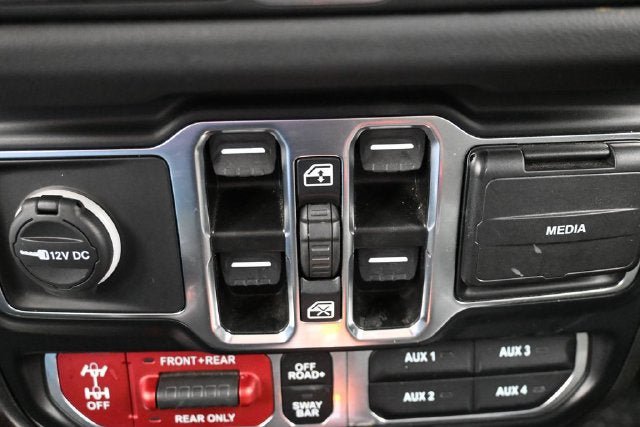 Used 2024 Jeep Wrangler Unlimited Rubicon AWD/4WD image 25