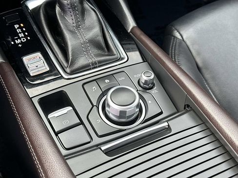 Used 2017 MAZDA MAZDA3 Touring image 15