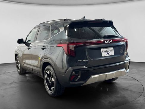 Used 2024 Kia Seltos EX AWD/4WD image 7