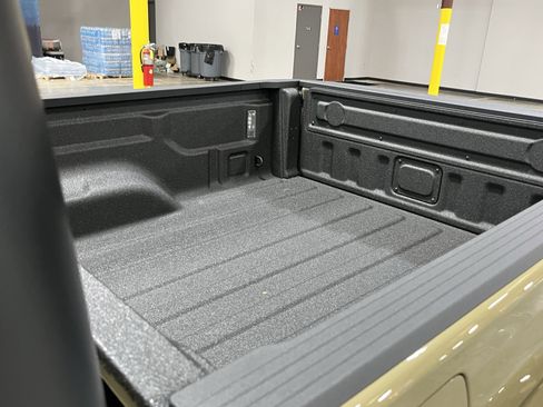 New 2026 Jeep Gladiator Willys AWD/4WD image 10