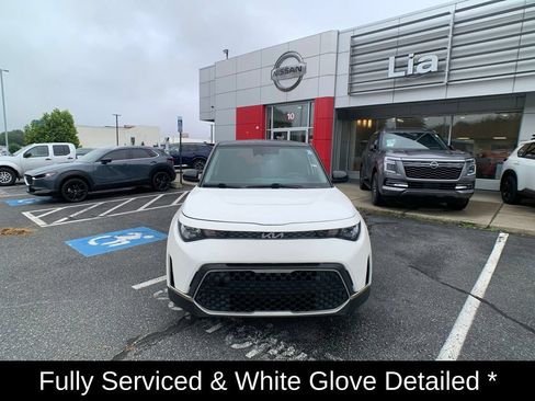 Used 2023 Kia Soul S FWD image 9