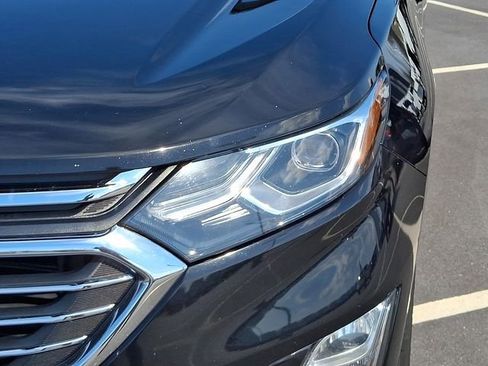 Used 2019 Chevrolet Equinox Premier AWD/4WD image 9