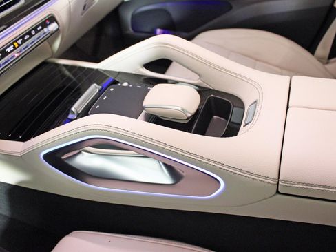 Certified 2026 Mercedes-Benz GLE 450 4MATIC image 24