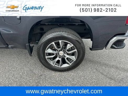 Used 2023 Chevrolet Silverado 1500 LT AWD/4WD image 10
