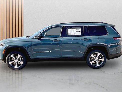 New 2026 Jeep Grand Cherokee L Limited w/ Luxury Tech Group II AWD/4WD image 6