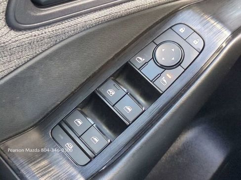 Used 2023 Nissan Rogue S image 23