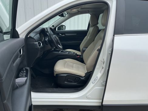 Used 2019 MAZDA CX-5 Touring FWD image 10