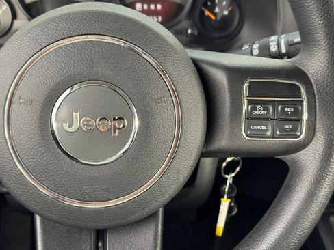 Used 2015 Jeep Patriot Sport w/ Power Value Group FWD image 19