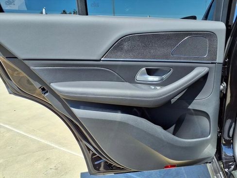 Used 2025 Mercedes-Benz GLE 450 4MATIC image 16